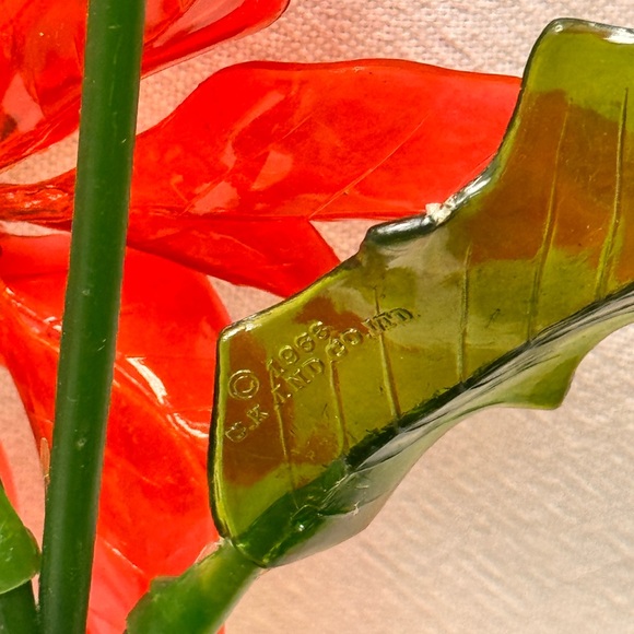 Vintage 60's Lucite Christmas Poinsettias Pair Red Green Glows C.K. Industries - Picture 7 of 12